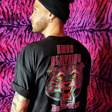 Cargar imagen en el visor de la galería, Camiseta Unisex Negra AMOR ASALVAJAO