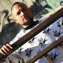 Cargar imagen en el visor de la galería, Sudadera Unisex Blanca LIBERTAD