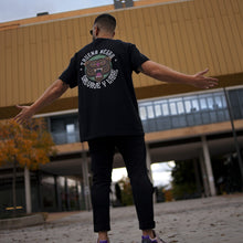 Cargar imagen en el visor de la galería, Camiseta Unisex Negra OSO SALVAJE