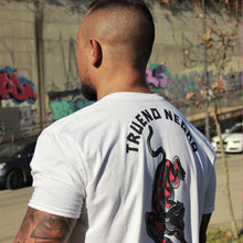 Cargar imagen en el visor de la galería, Camiseta Unisex Blanca PANTERA DEL AMOR