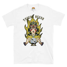 Cargar imagen en el visor de la galería, Camiseta Unisex Blanca BRUJA LEOPARDA